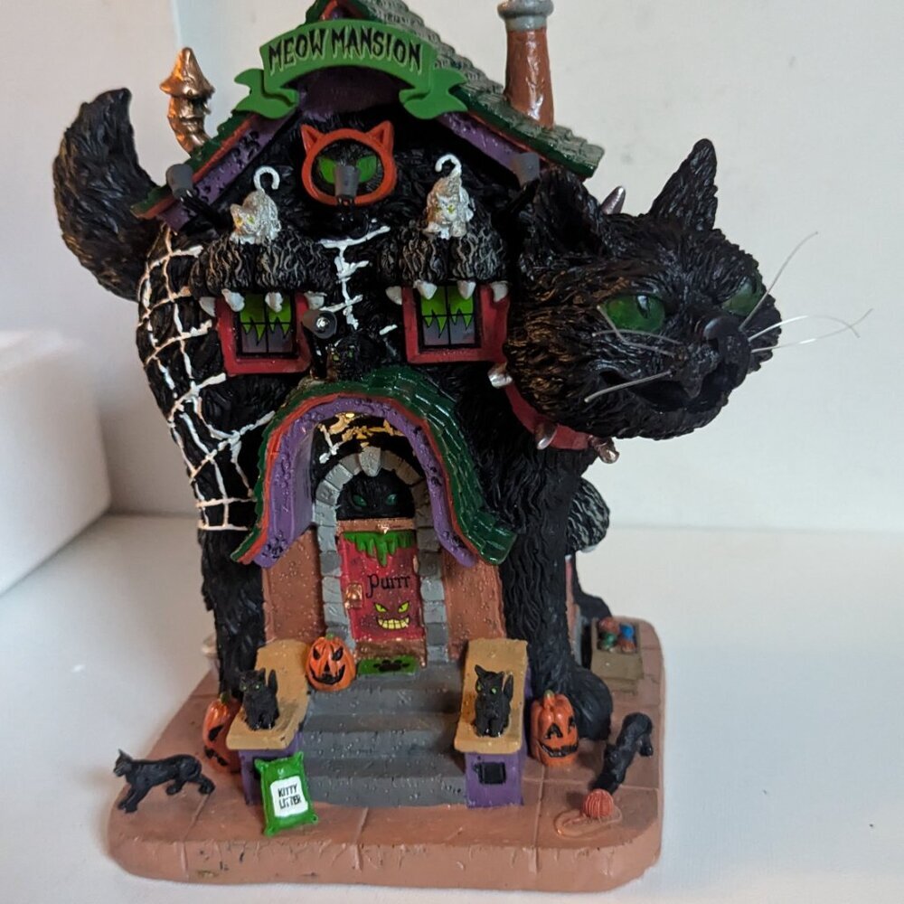 NWT Lemax Meow Mansion Retired Spooky Town Building LED Black Cat Halloween HTF - Picture 2 of 16